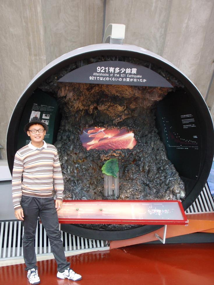 [PB200075.JPG]