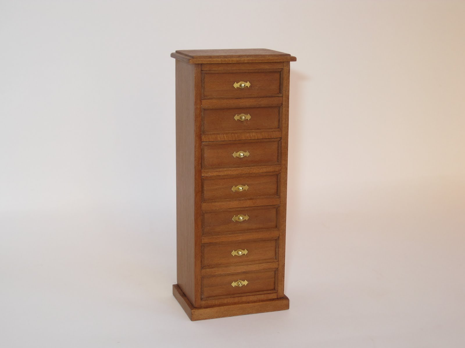 Muebles en miniatura Miniature furniture: Mueble para dormitorio