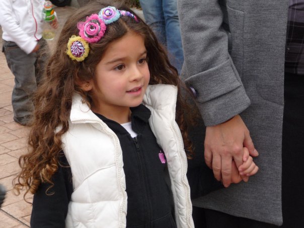 La mini modelo Larita *mexicana* - Vincha "Emilie Flöge"