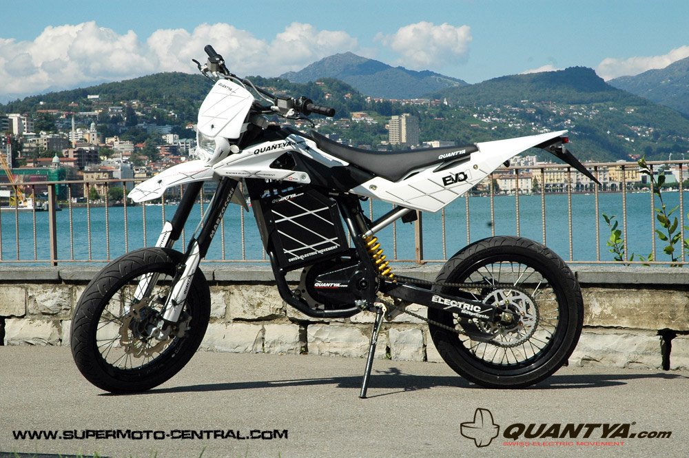 [quantya_strada_supermotard_.jpg]