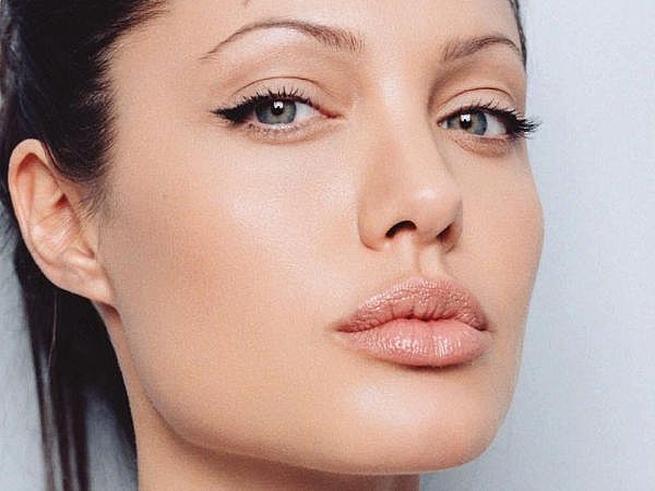 10 Best Makeup Secrets