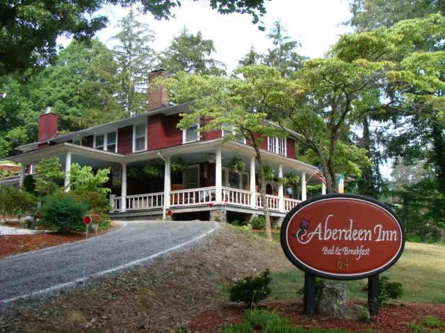 Asheville NC Visitor Guide to Lodging, Attractions, Events, Dining