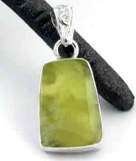 mexican agate sterling silver pendant
