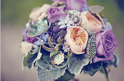 FlourishBroochBouquet