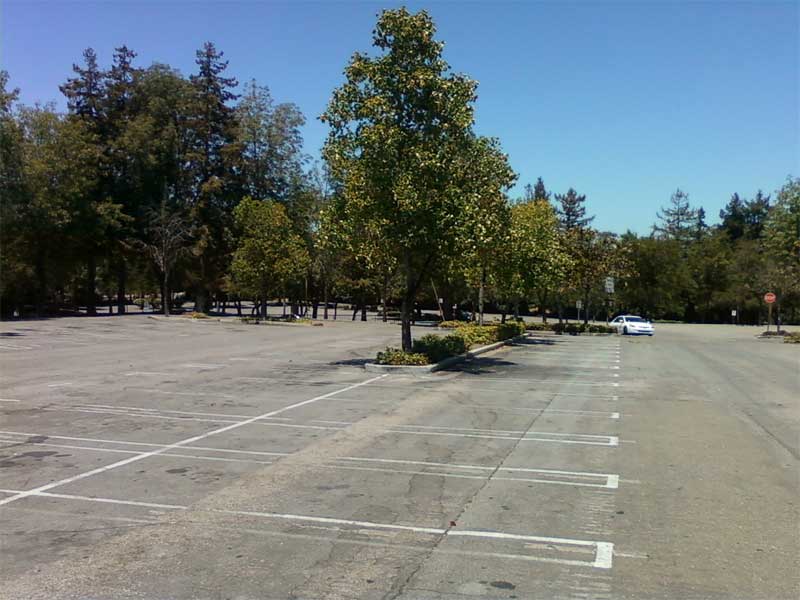 [mall-parking-lot.jpg]