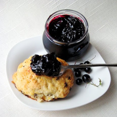 currant scones