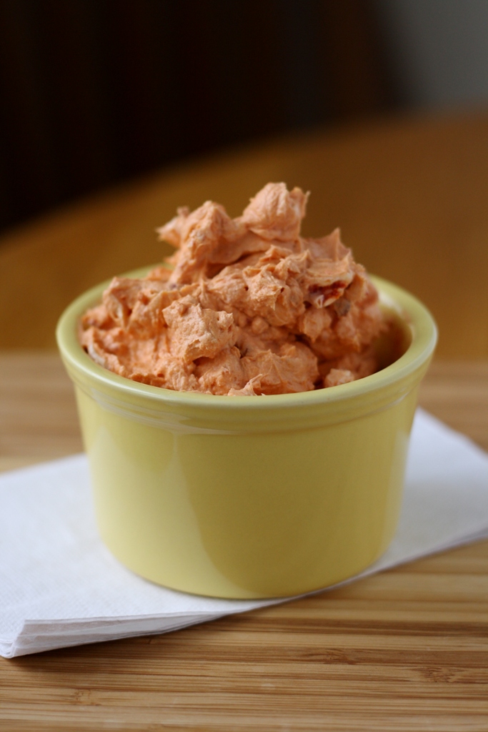 Mango & Tomato Spicy sun dried tomato cream cheese