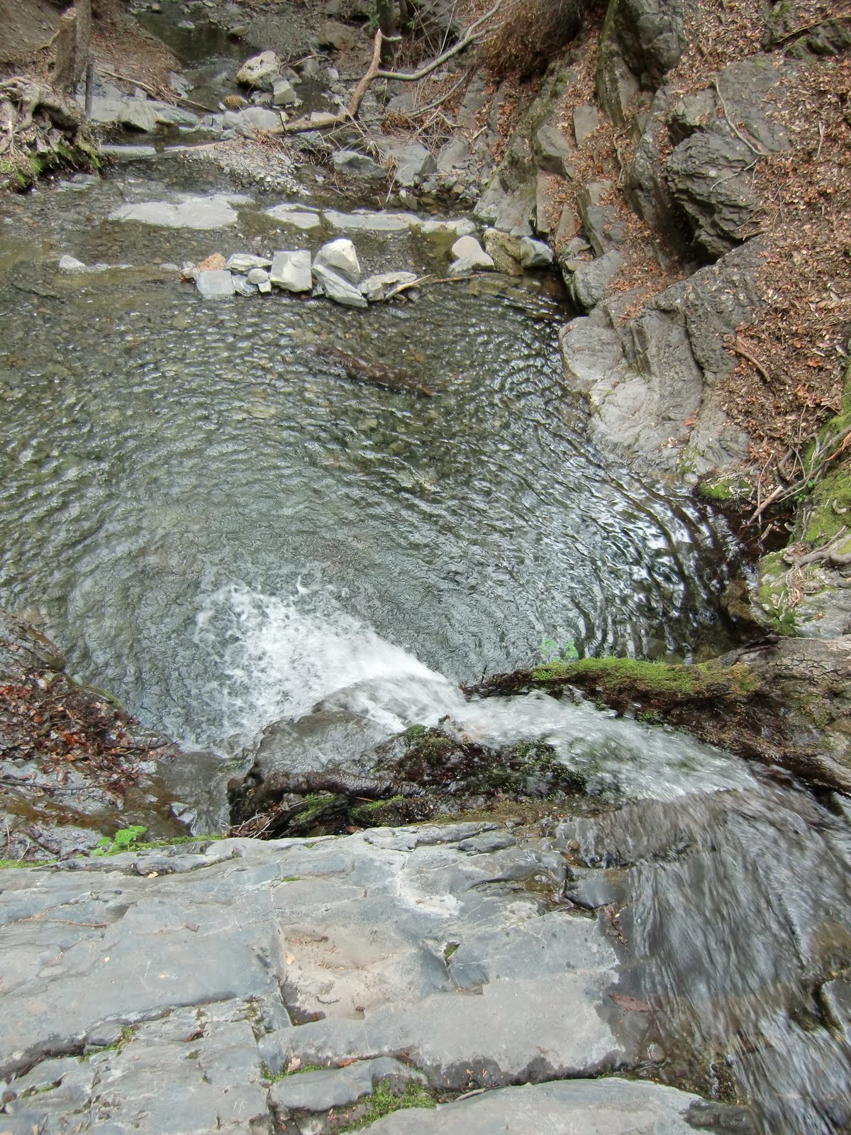 SoCal's FlipFlop Hiker Rose Valley Falls, Ojai