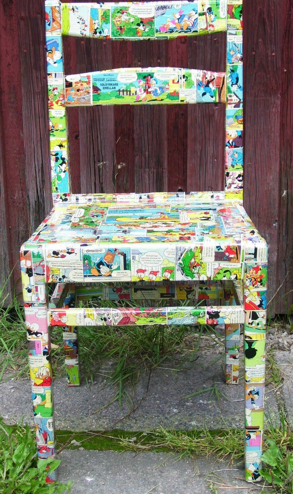 Polykromos: Upcylcled Chair, Decoupage Project
