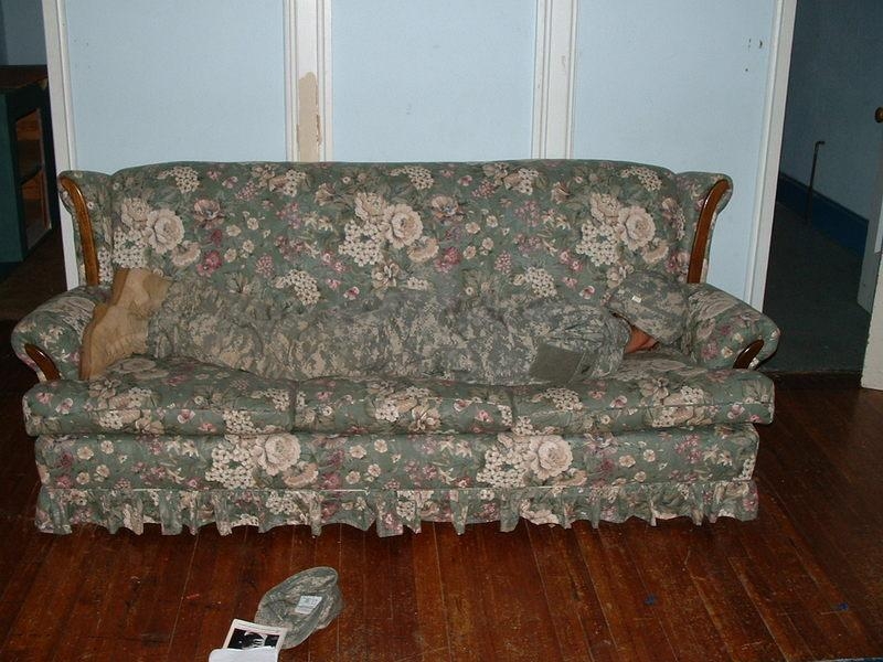 [couch_small.jpg]
