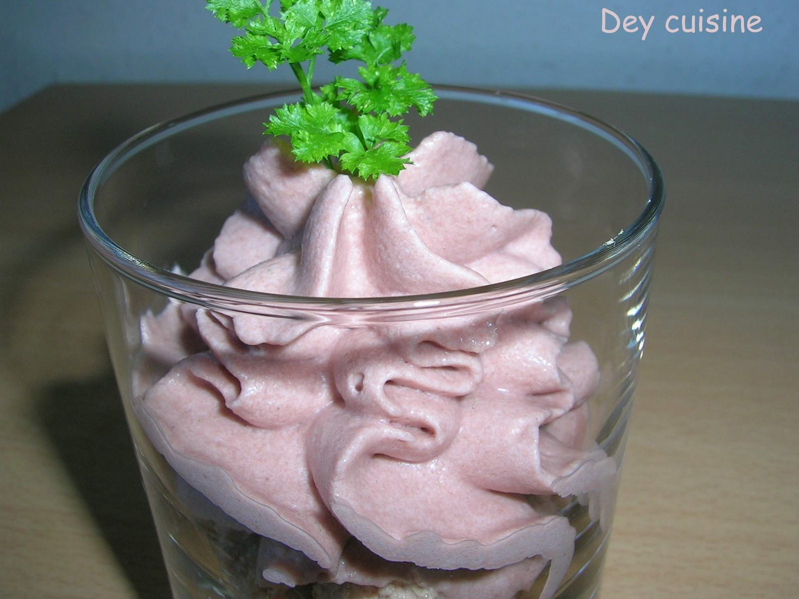 [Espuma+de+betteraves+sur+lit+de+thon1.jpg]