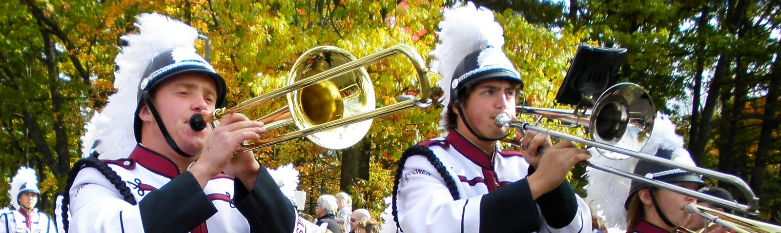 Topsy Turvy Kate: Stone Lake, Cranberry Festival and Pie
