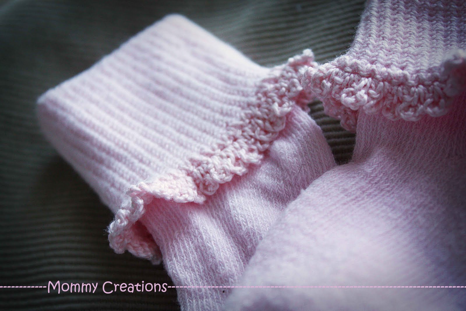 {Mommy} Creations Beaded Ruffle Socks