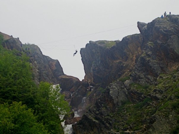 [n1103400_32361472_9275.jpg]