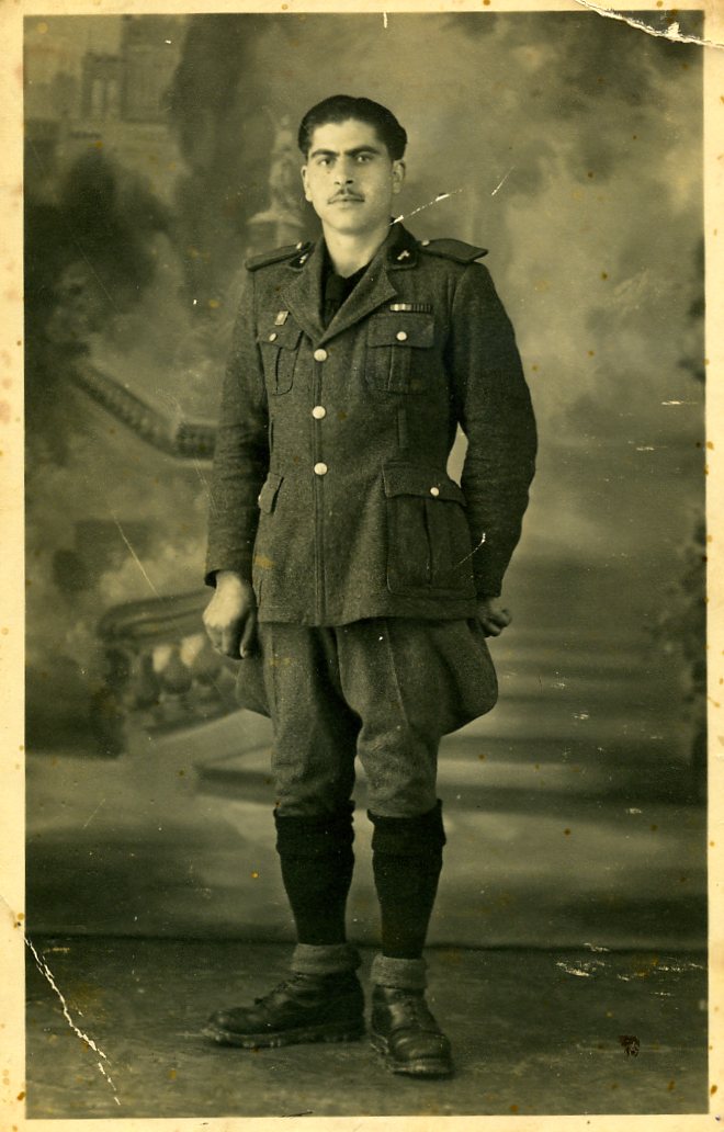 [0003+Mio+padre+Giovanni+1944.jpg]