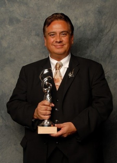 Couture Historique Eduardo Castro visits CMU