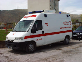 http://3.bp.blogspot.com/_IBjXjNsC0YQ/S68JgjqDCcI/AAAAAAAAACU/fLU6bN1AzdU/s1600/ambulans1.jpg