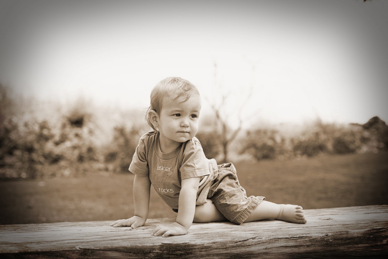 [willposingbench.jpg]