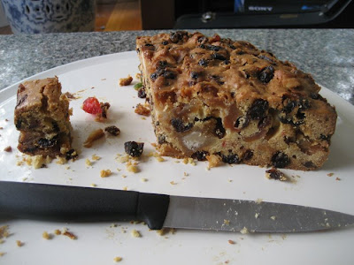 Sarah Cooks: Christmas 2008: Marzipan Fruit Cake