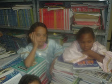 ESPERANDO ENTRE LIVROS