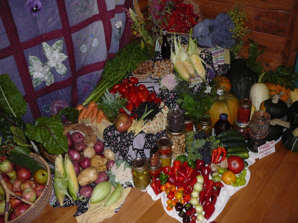 [cornucopia4.JPG]