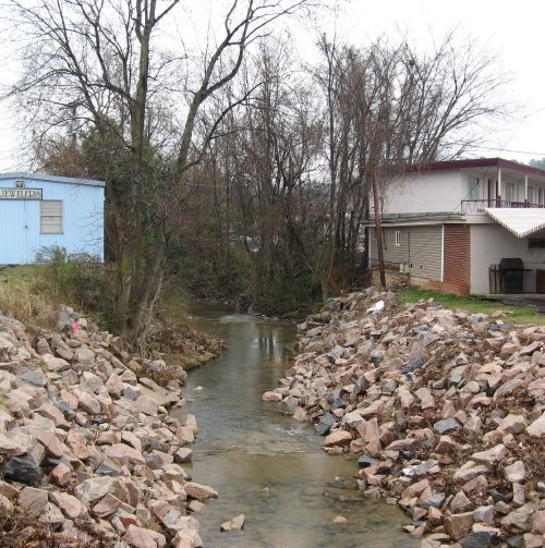 [Pigeon+House+by+Johnny's_1_1.jpg]