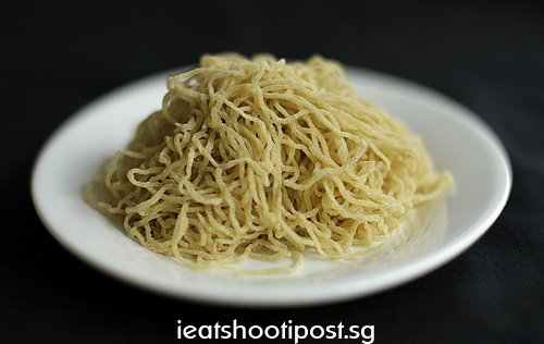 [Noodles+raw.jpg]