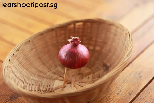 [Onion+stick.jpg]