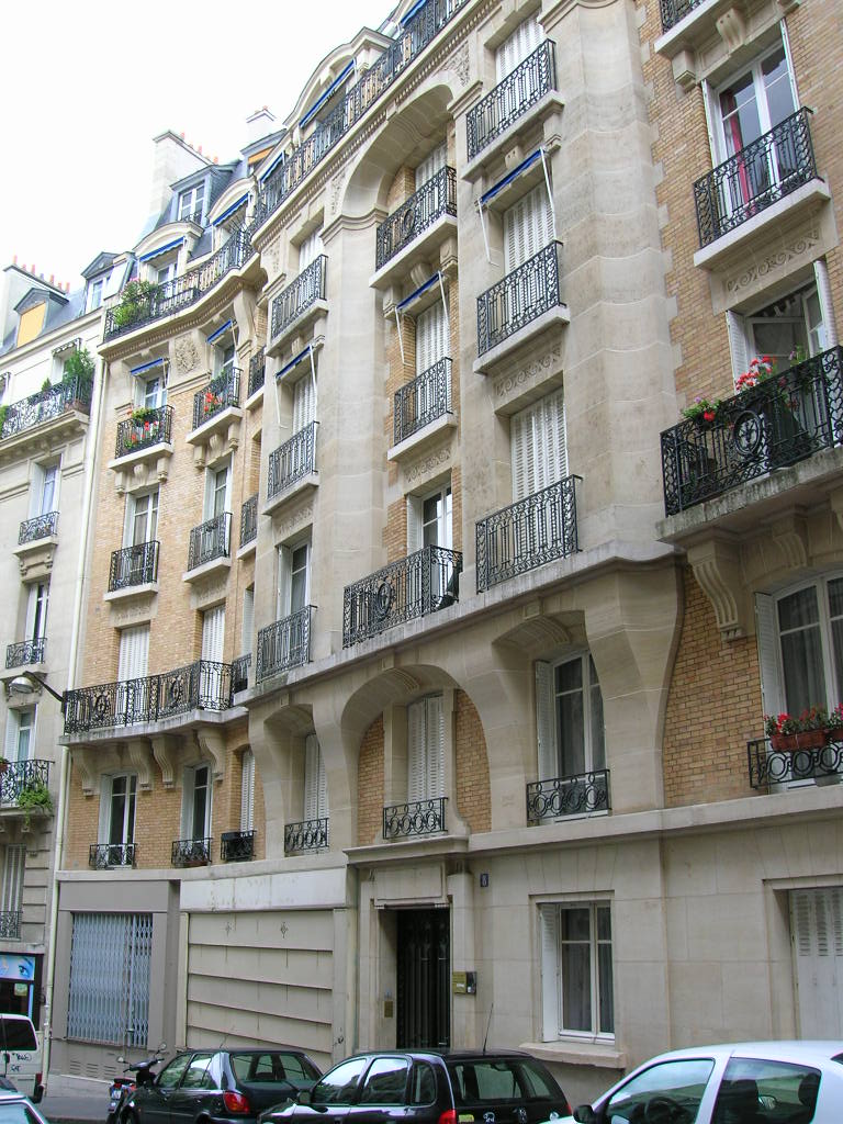 [bonito+edificio.JPG]