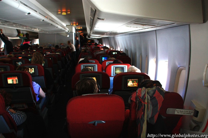 cheaptravel Qantas Airways 747 Premium Economy cabin