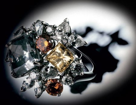 [greyandorangering.jpg]