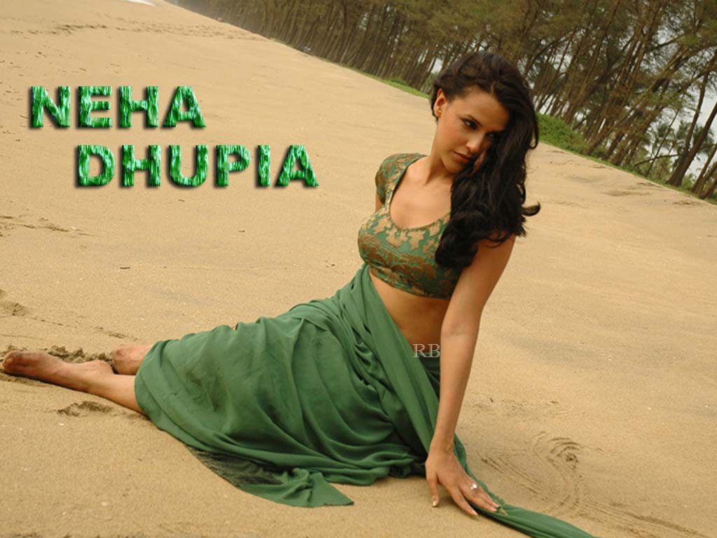 Neha+dhupia+hot+in+saree