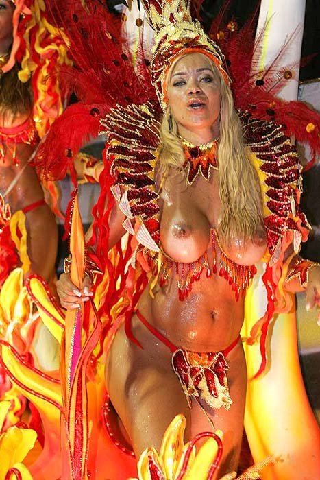 [rio-carnival-pictures13.jpg]