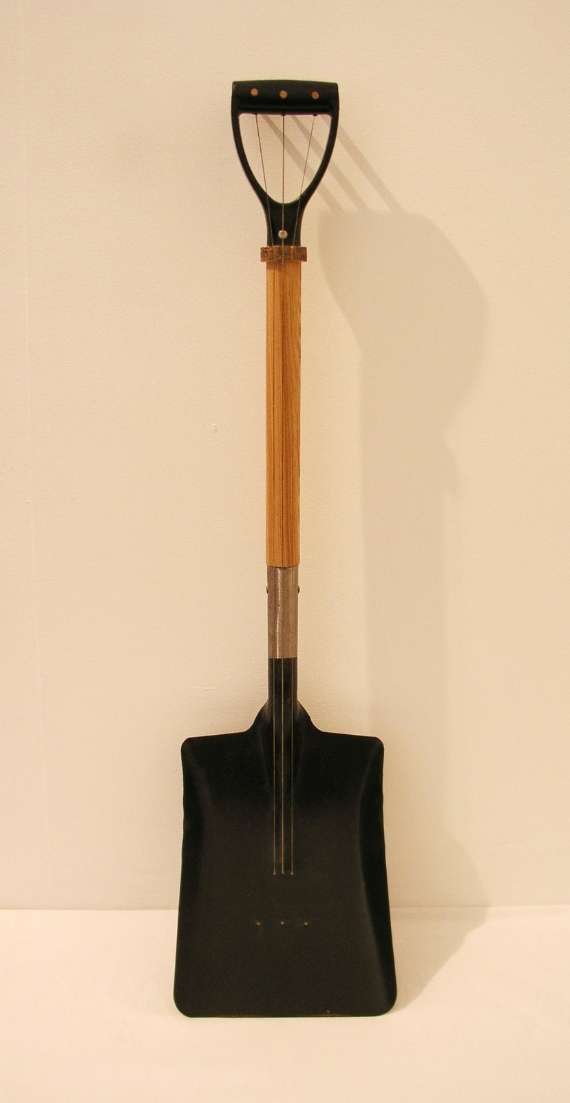 [Shovel.JPG]