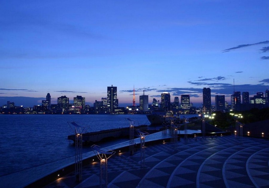 [japan_night_pic_17.jpg]