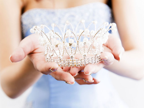 [crown.jpg]