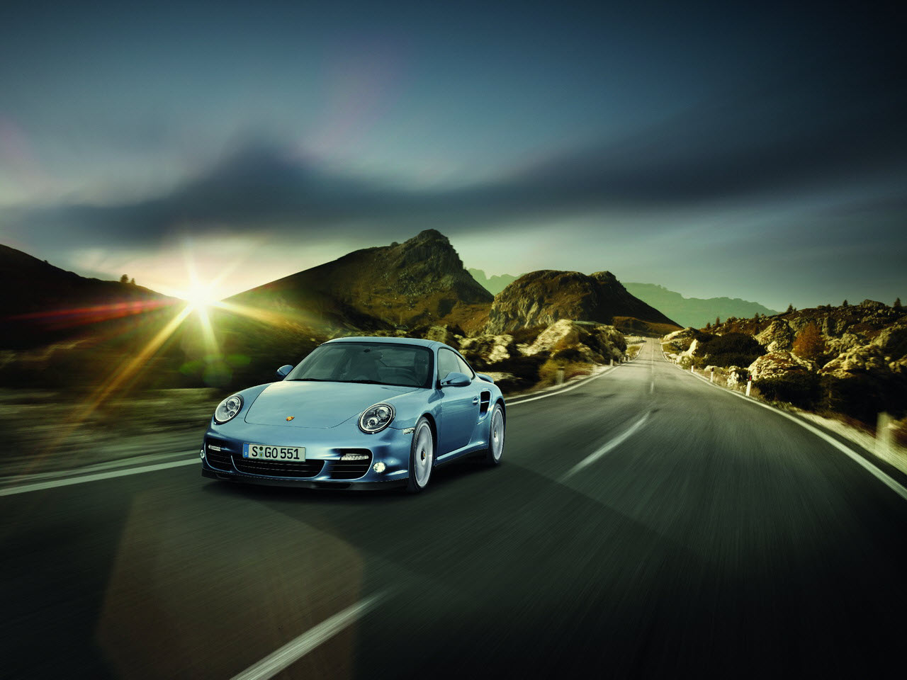 [2010_Porsche-911-Turbo-S_02.jpg]