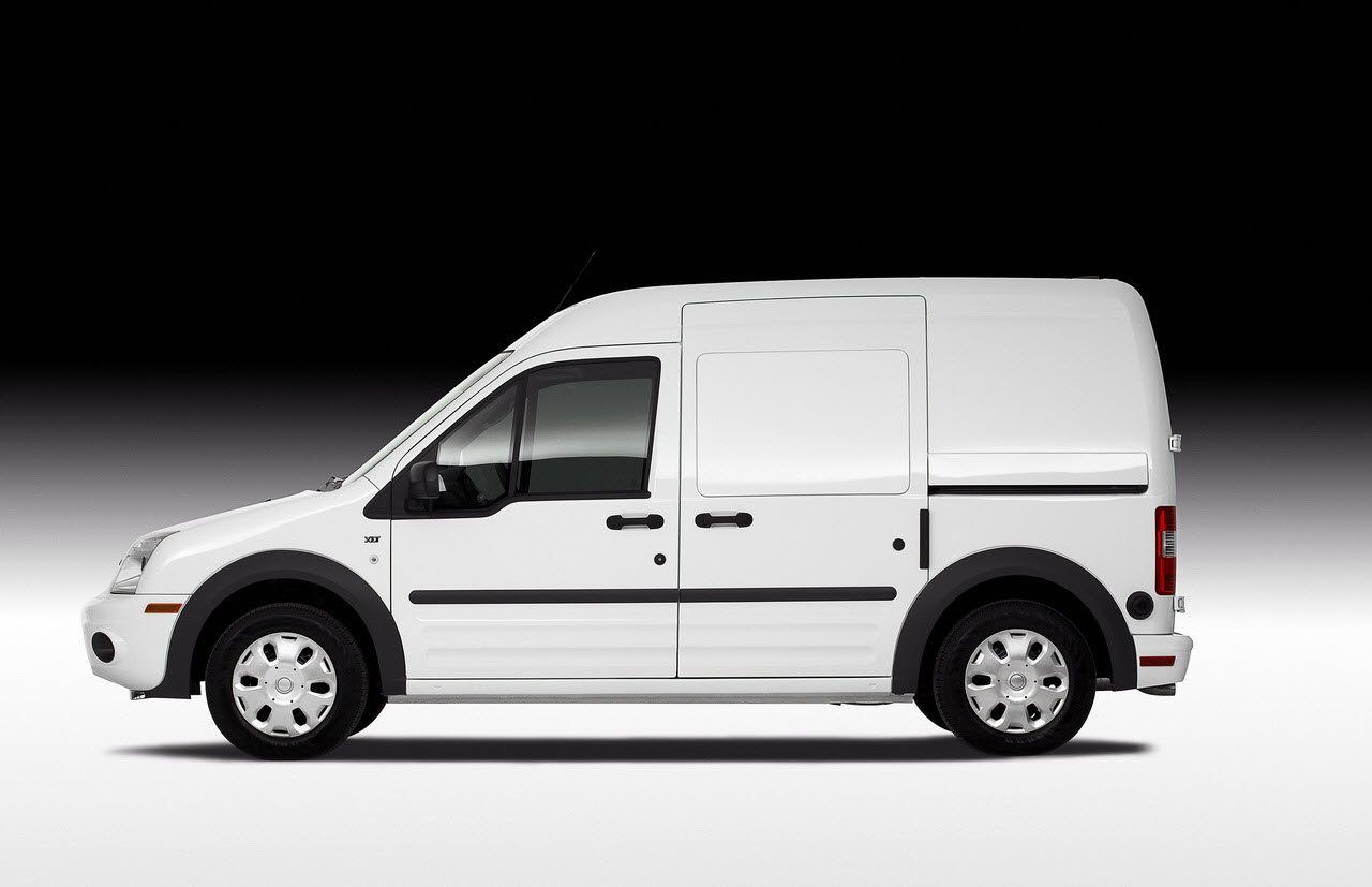 [2010_Ford-Transit-Conect_02.jpg]