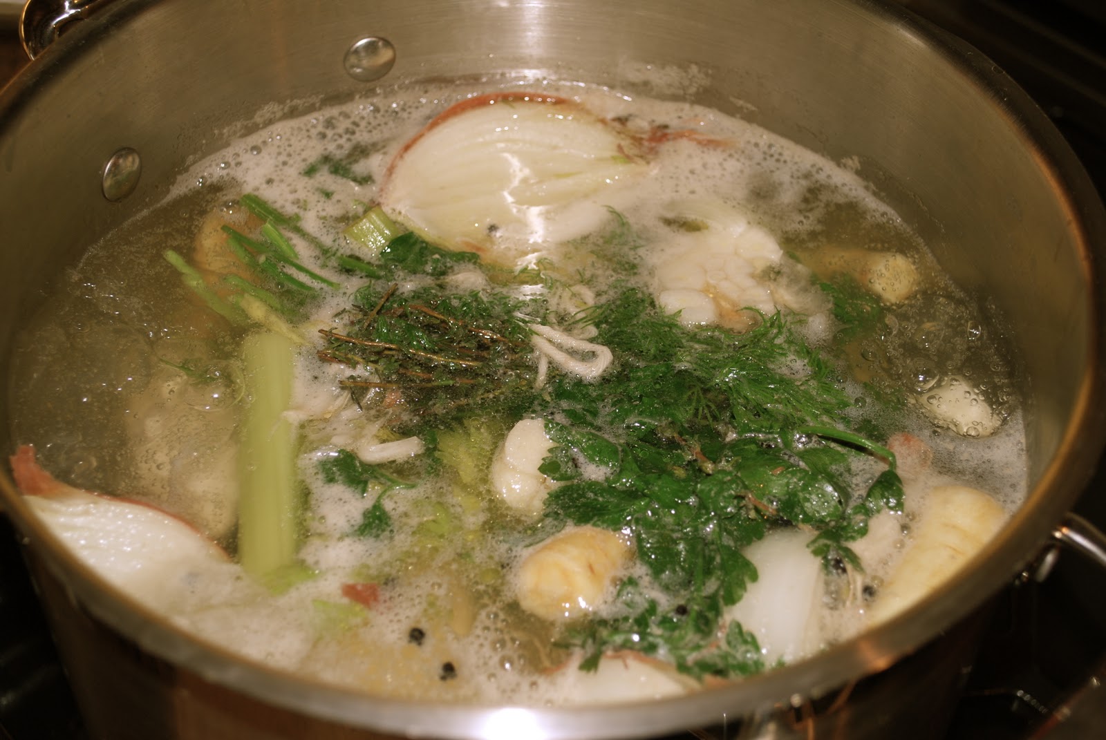 Jen's Gone Paleo Homemade Chicken Stock