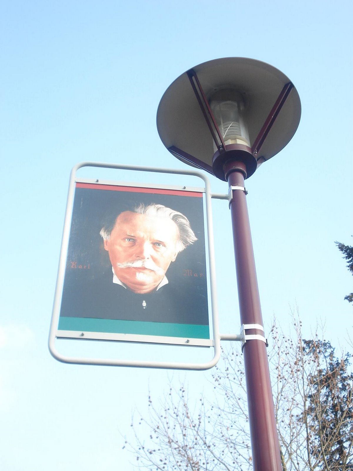 [Karl12.JPG]