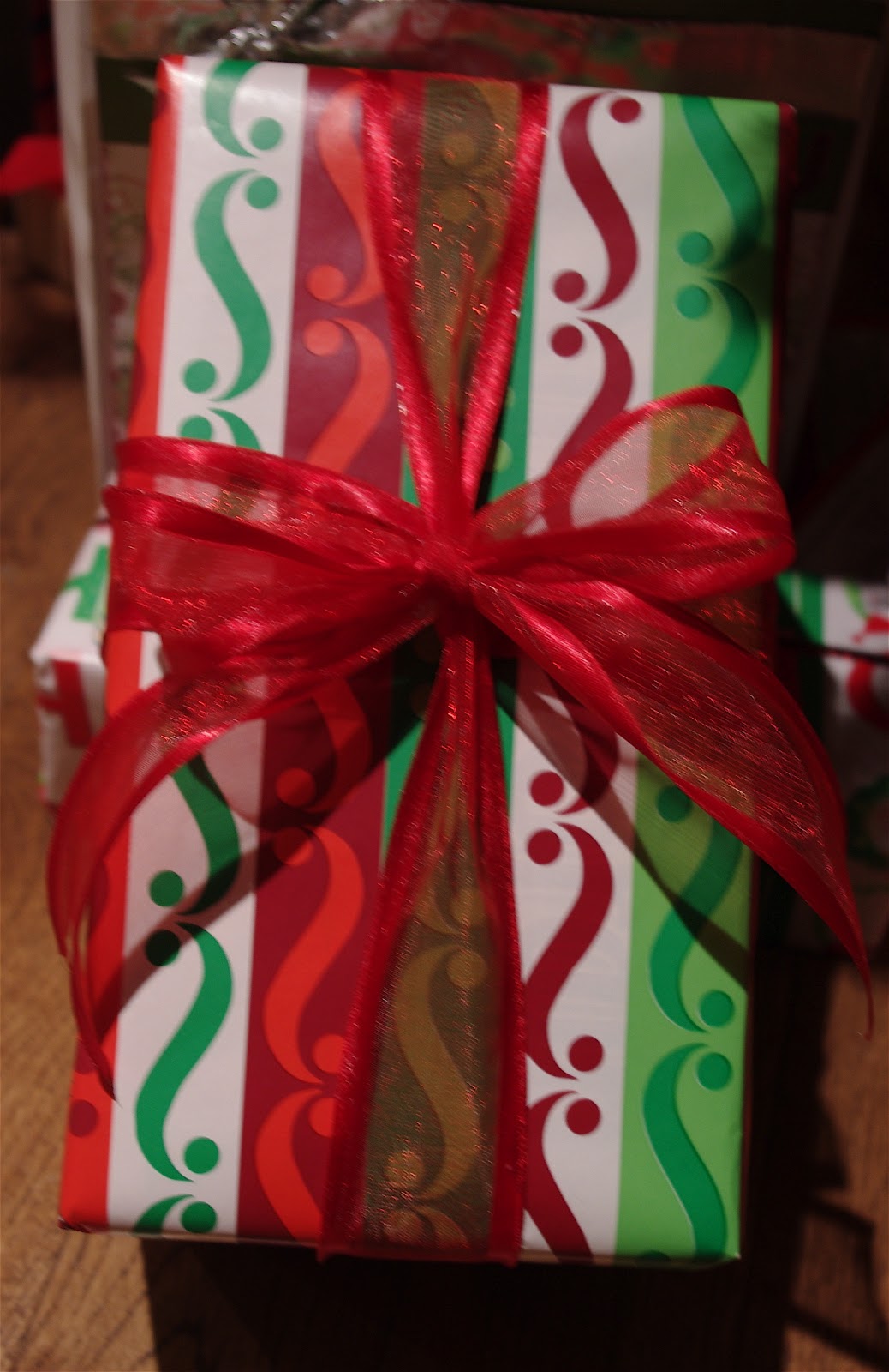 Creative "Try"als Extreme Gift Wrapping To Create Some Special