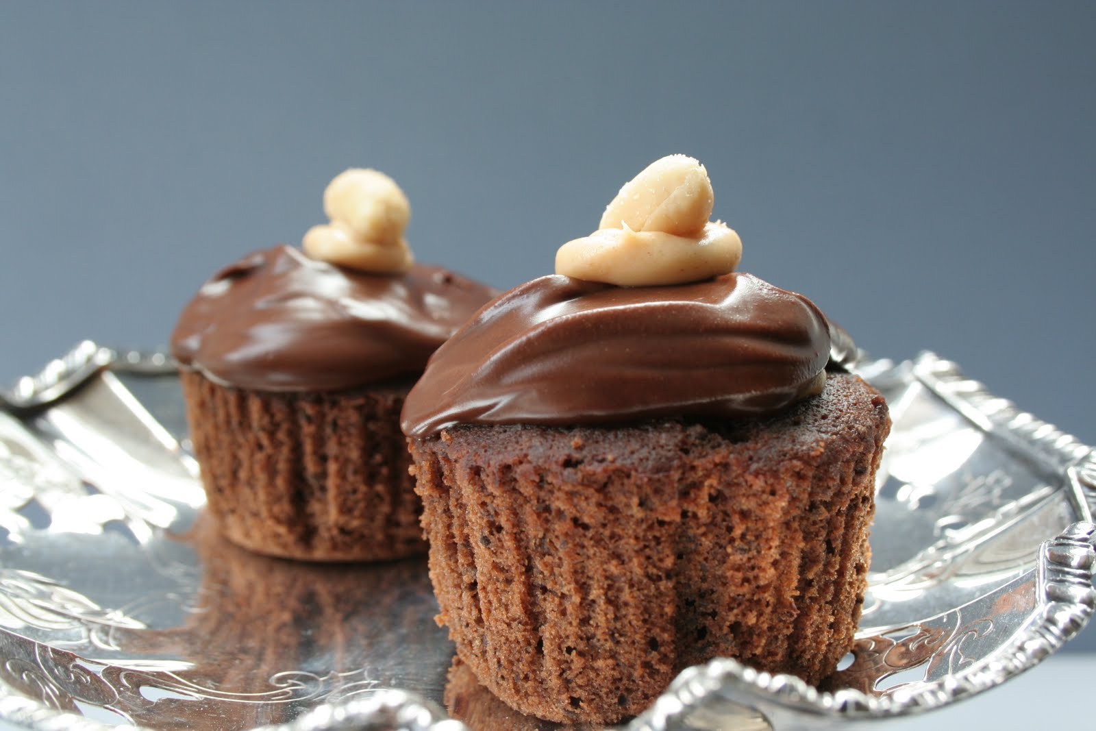 Peanut Butter Creme Cupcakes with Chocolate Peanut Butter Ganache All