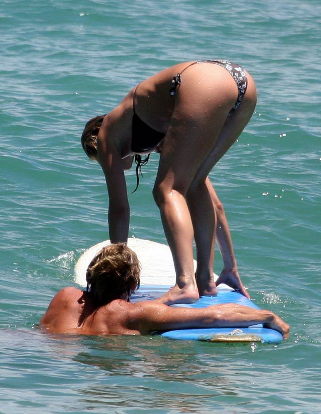 [Jennifer+Aniston+bikini+in+bali+2007jeniferanistonbikini.jpg]