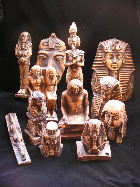 [Ancient_Egyptian_Statues_Gods_kings_Pharaohs_egypt_relics.jpg]