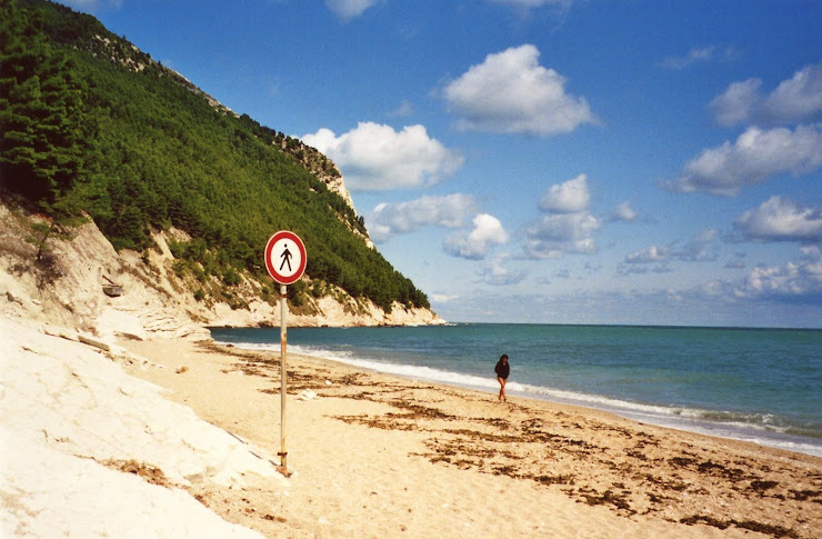 Grenzüberschreitung, Conero-Halbinsel, Italien, 2008