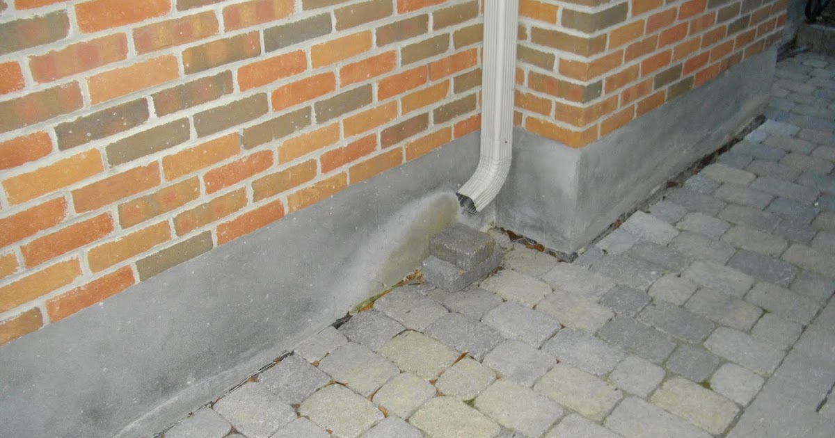 Toronto Eavestroughing 10 KEY POINTS FOR DOWNPIPE PLACEMENT