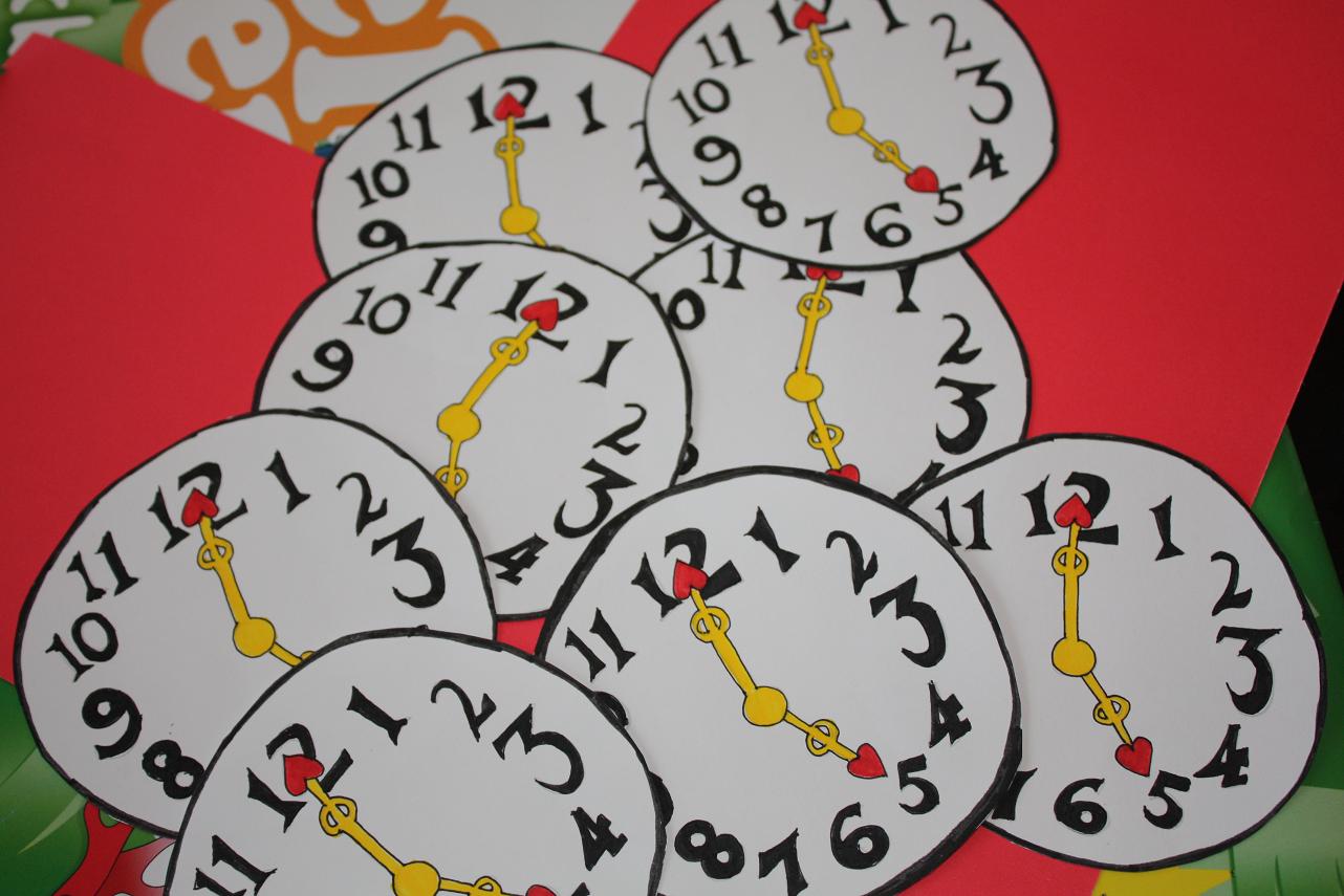 [relojes.JPG]