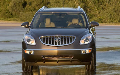 2010 Buick Enclave Front View