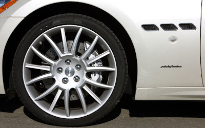 2011 Maserati Granturismo Convertible Wheel