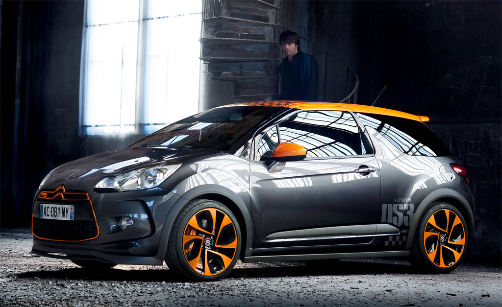 [2011-Citroen-DS3-R-Side-View.jpg]